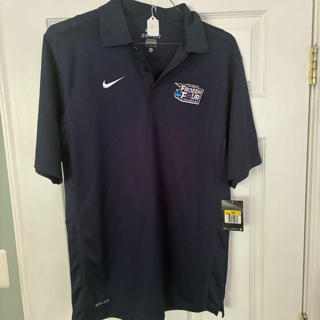 2014 Ncaa Frozen Four Nike TShirt Mens Small New 2014 Ncaa Frozen Four Nike TShirt Mens Small New